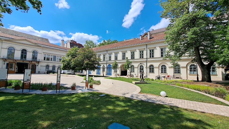 Károlyi Garden
