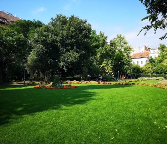 Károlyi Garden